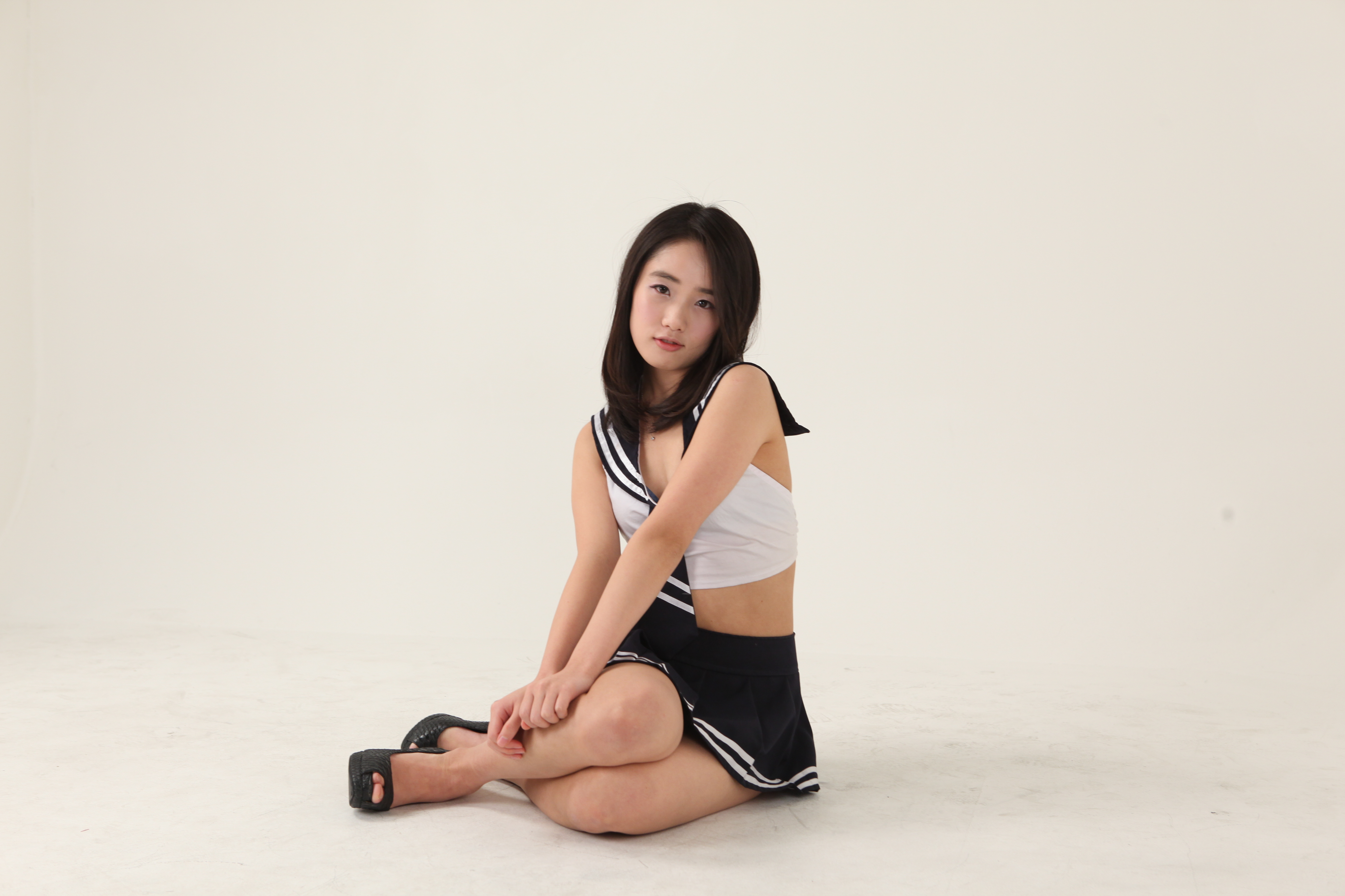 미분류 / 지영(선아) 1442장 7.38GB